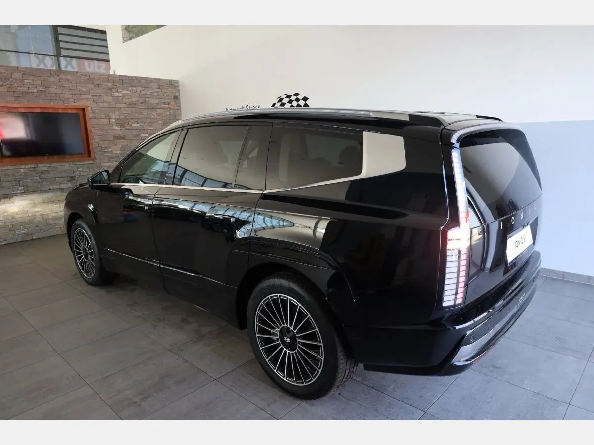 Hyundai Ioniq 9 2025 photo 3