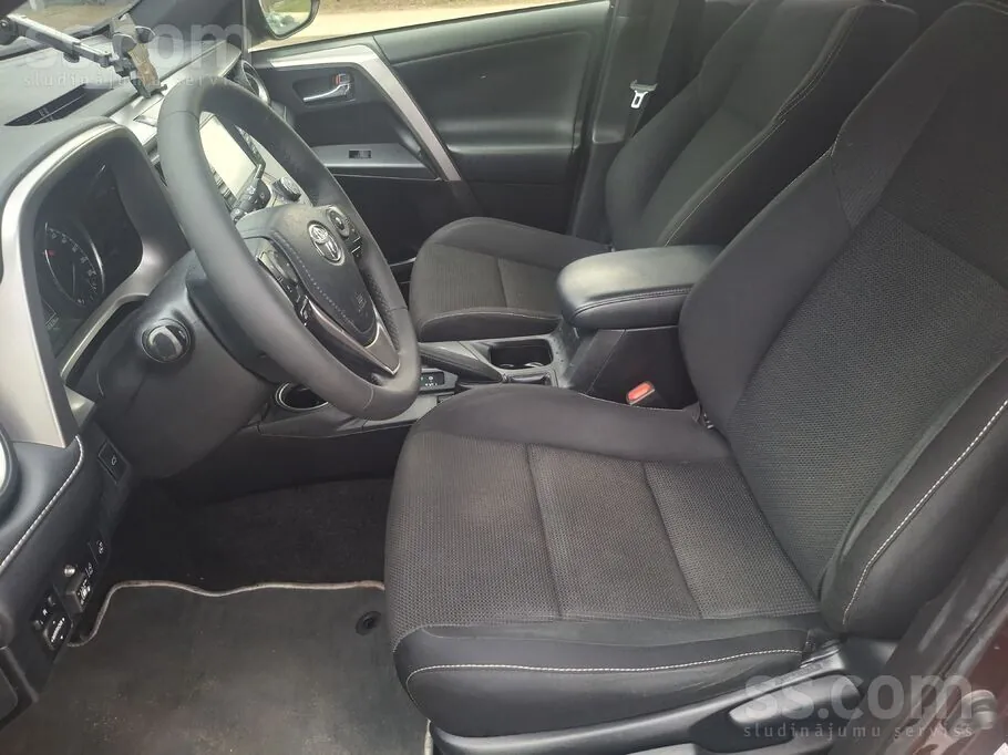 Toyota Rav4 2017 photo 5