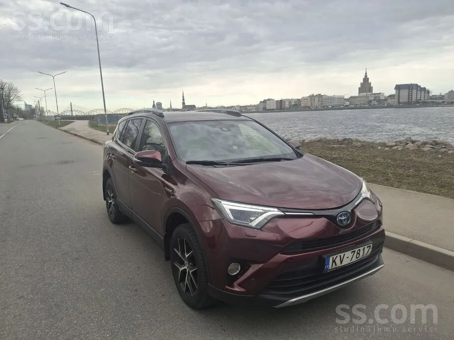 Toyota Rav4 2017 photo 2