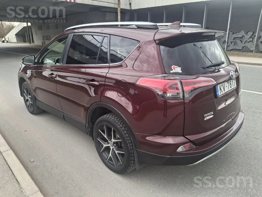 Toyota Rav4 2017 photo 4
