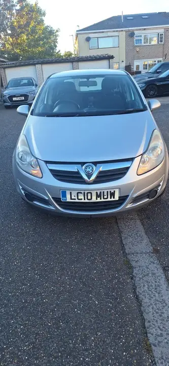 Vauxhall Corsa 2010 photo 2