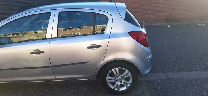 Vauxhall Corsa 2010 photo 5
