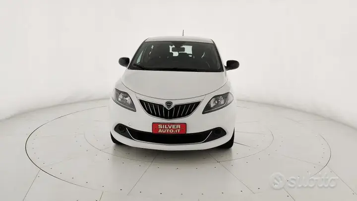 Lancia Ypsilon 2024 photo 2