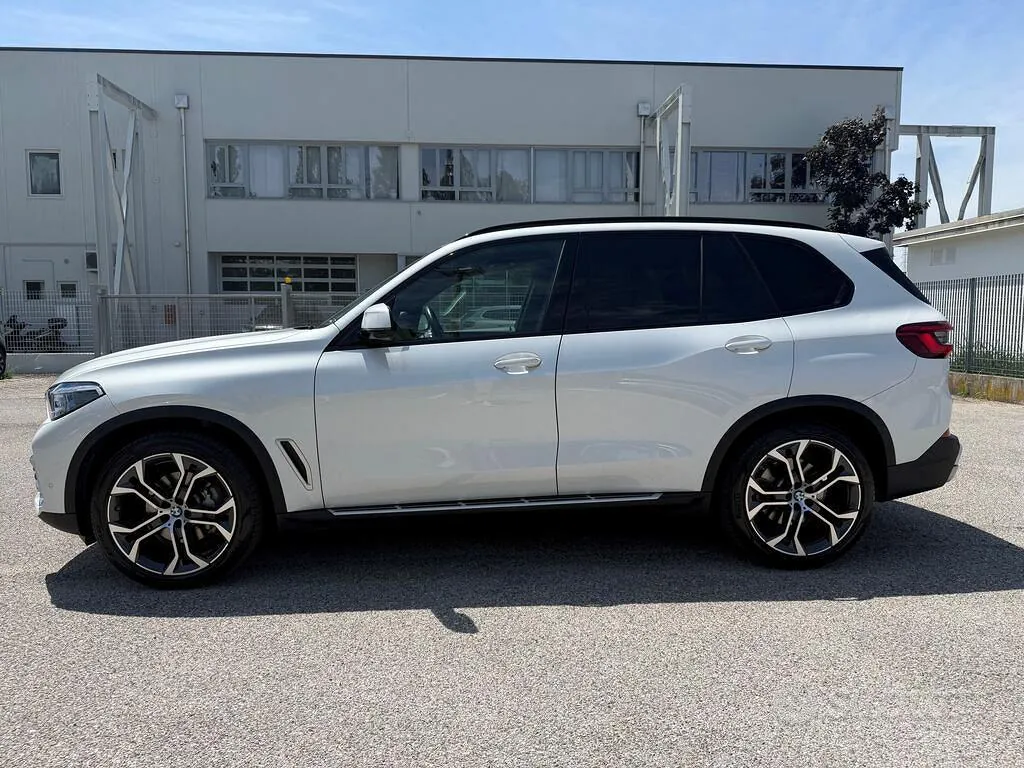 BMW X5 2021 photo 3
