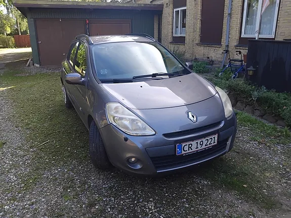 Renault Clio Iii 2011 photo 2