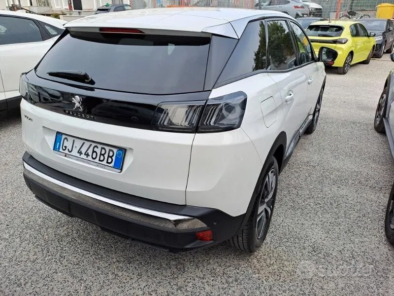 Peugeot 3008 2022 photo 4