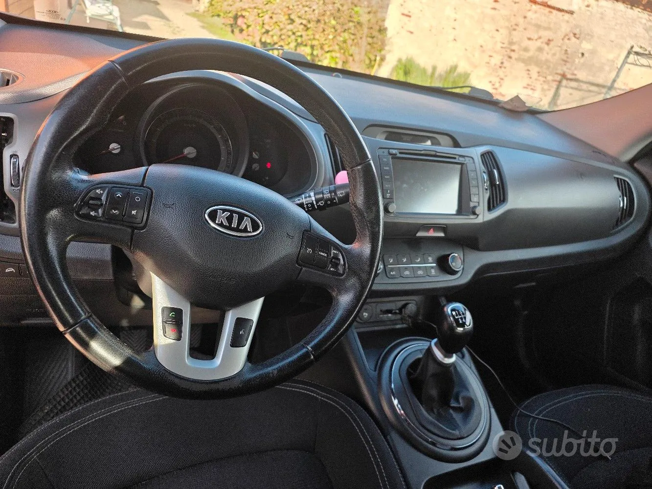 Kia Sportage 2012 photo 2