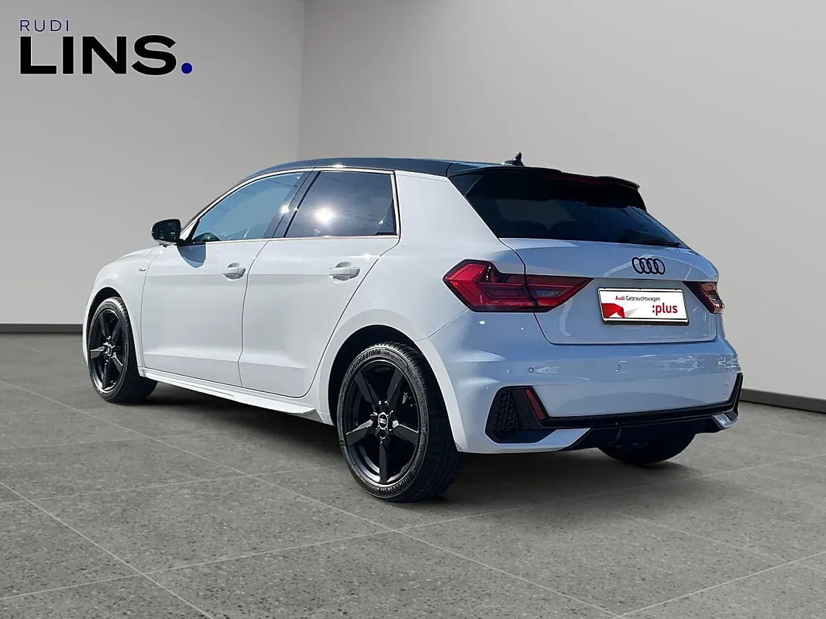 Audi A1 2025 photo 3