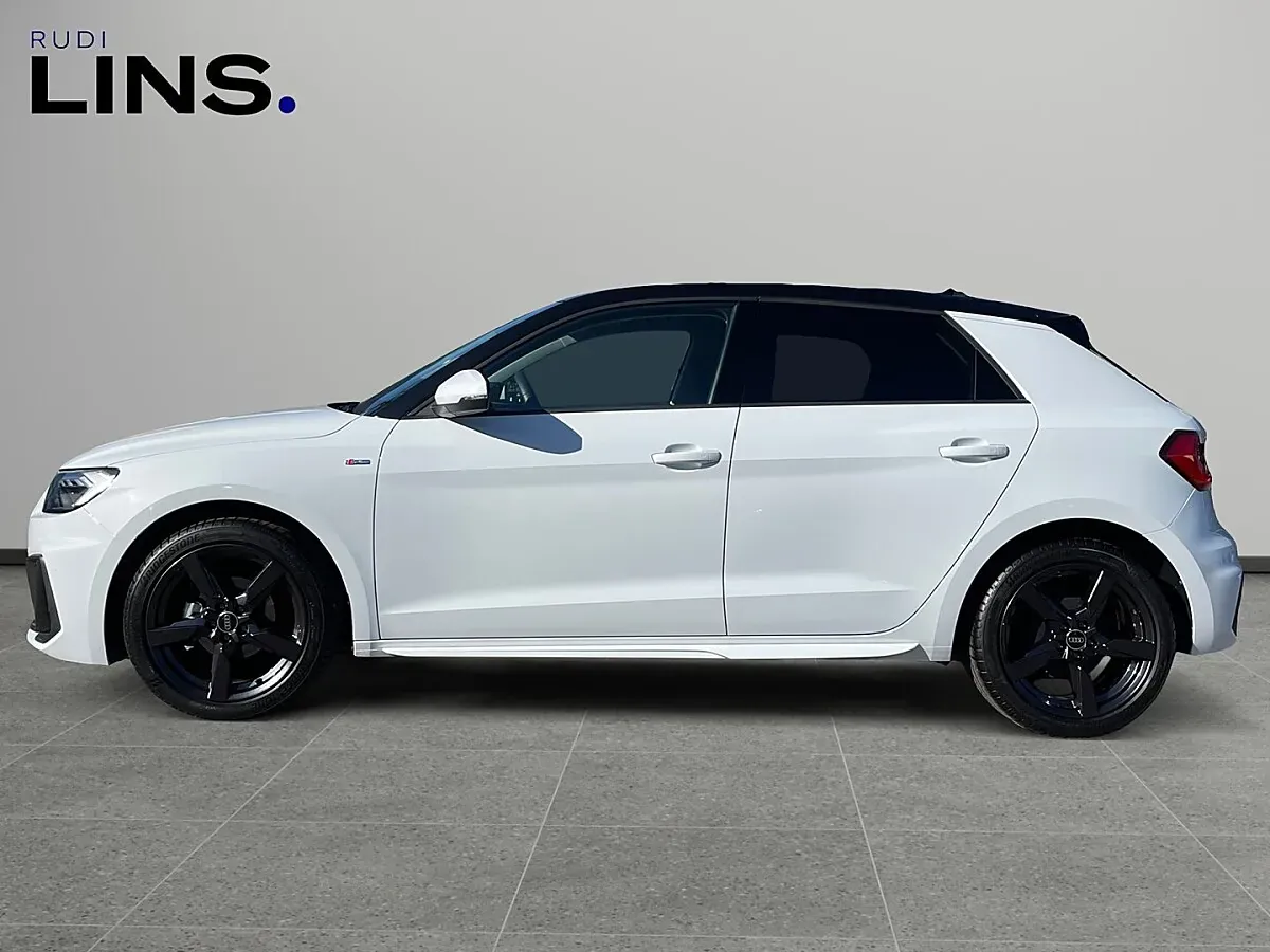 Audi A1 2025 photo 2