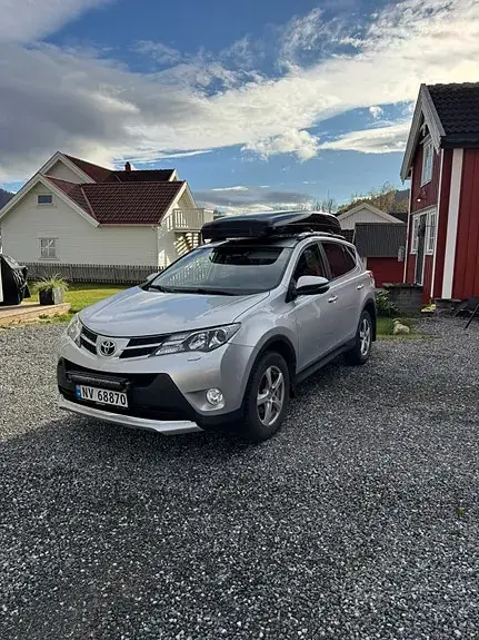 Toyota Rav4 2015 photo 2