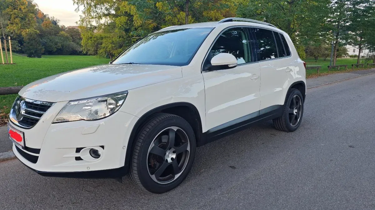 Volkswagen Tiguan 2011 photo 2