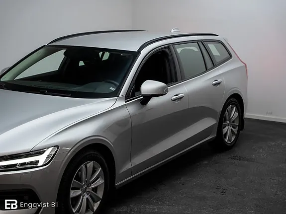 Volvo V60 2020 photo 2