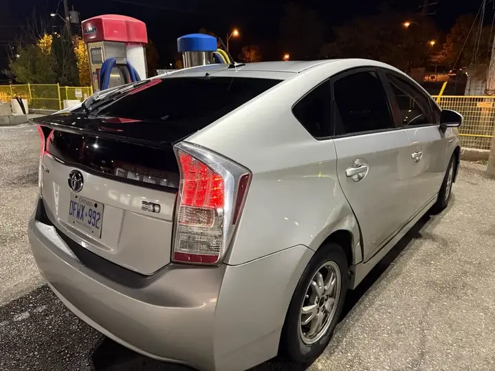 Toyota Prius 2010 photo 4