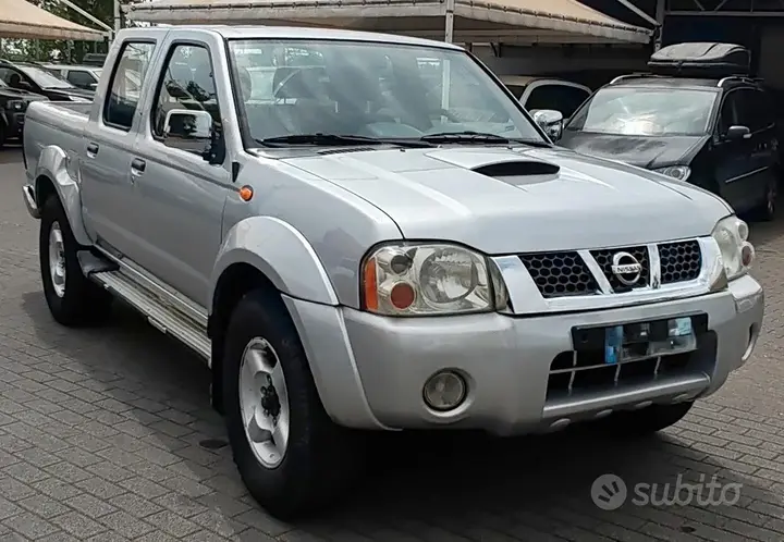 Nissan Navara 2002 photo 3