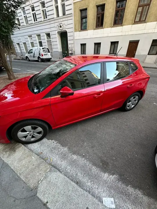 Seat Ibiza 2022 photo 2