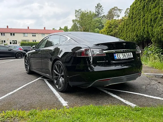 Tesla Model S 2014 photo 4
