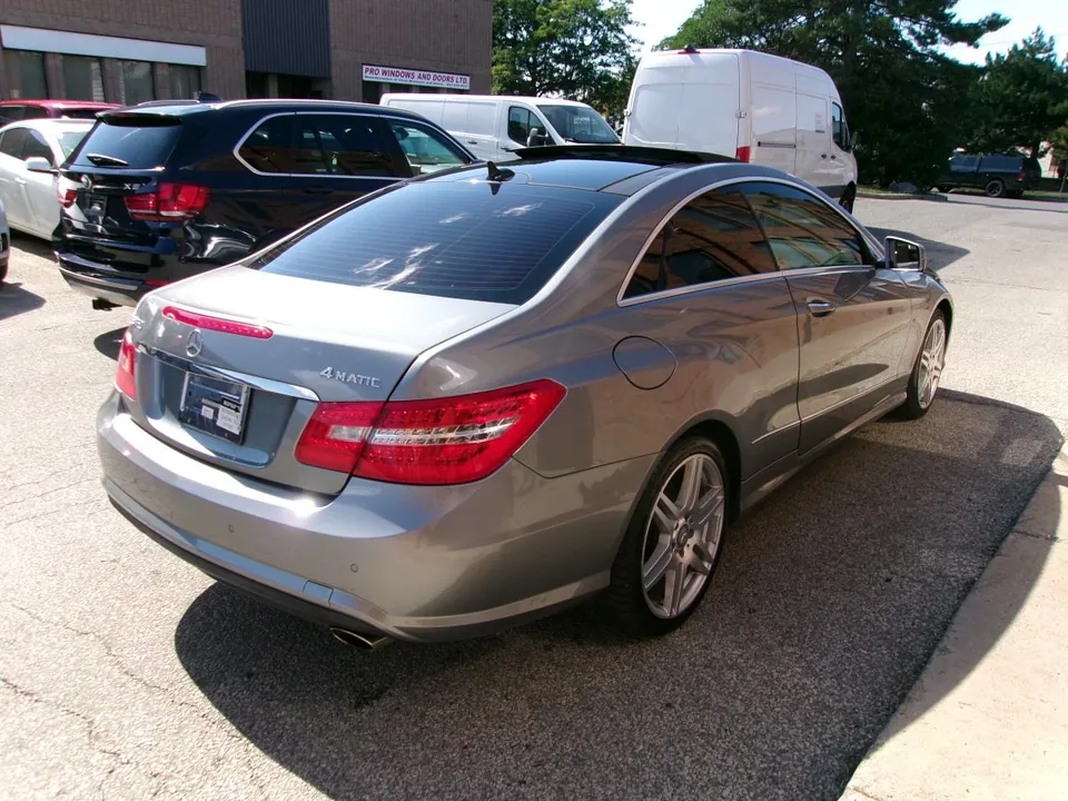 Mercedes-Benz E-Class 2012 photo 4