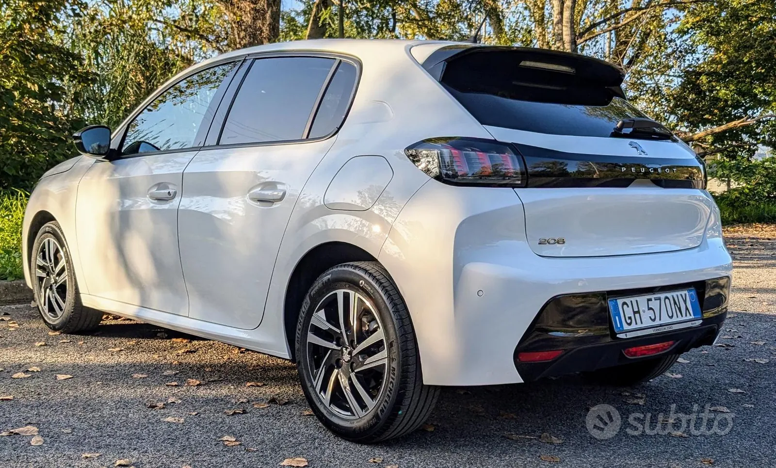 Peugeot 208