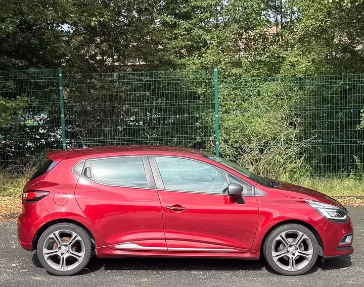 Renault Clio 2019 photo 2