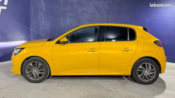 Peugeot 208 2021 photo 2