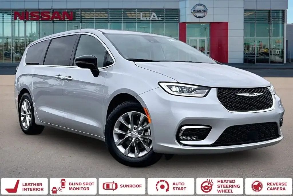 Chrysler Pacifica 2026 photo 2