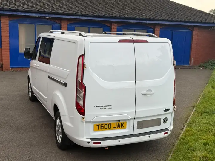 Ford Transit Custom 2013 photo 2