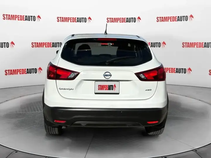 Nissan Qashqai 2018 photo 4