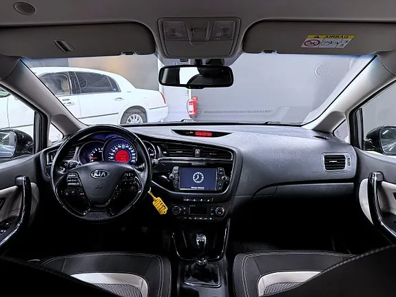 Kia Ceed 2016 photo 3