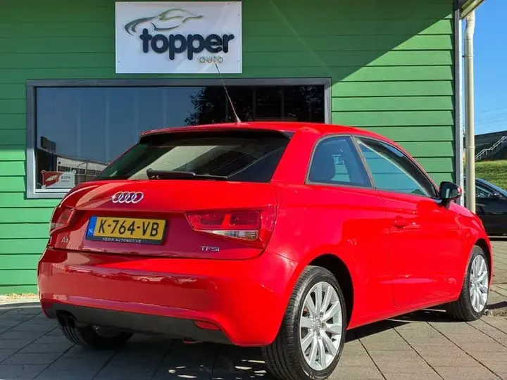 Audi A1 2011 photo 3