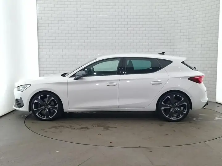 Cupra Leon 2023 photo 4