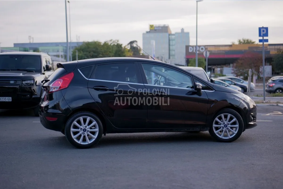 Ford Fiesta 2015 photo 3