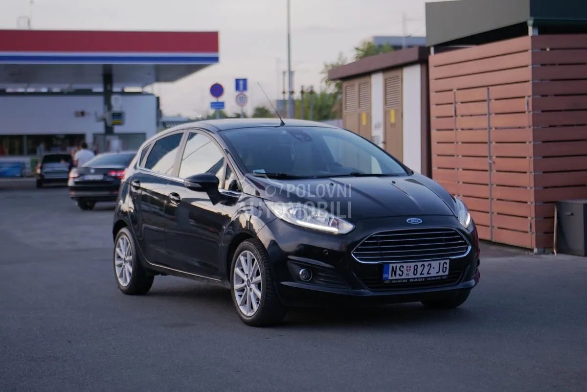 Ford Fiesta 2015 photo 4