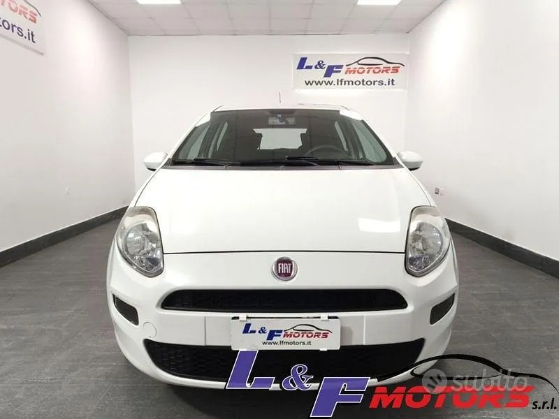 Fiat Punto 2014 photo 2