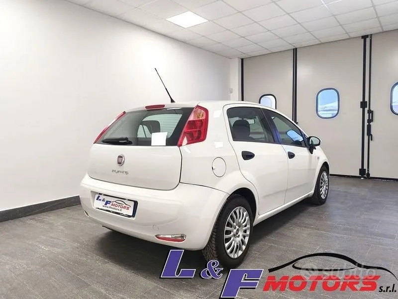 Fiat Punto 2014 photo 5