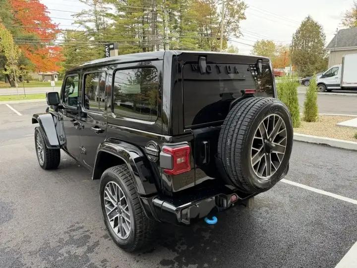Jeep Wrangler 2023 photo 5