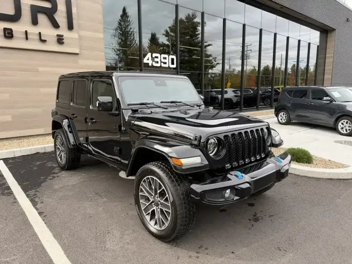 Jeep Wrangler 2023 photo 3