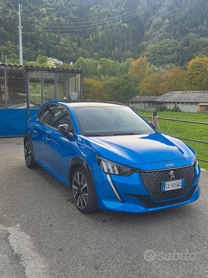 Peugeot 208 2020 photo 2