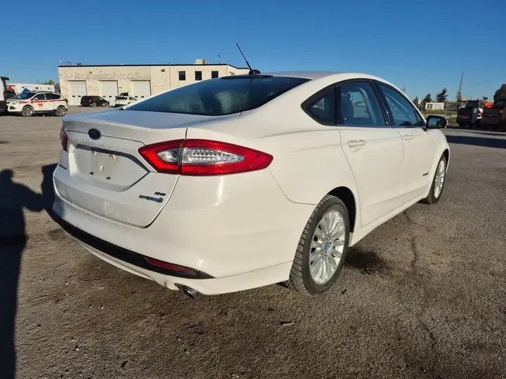Ford Fusion 2013 photo 5