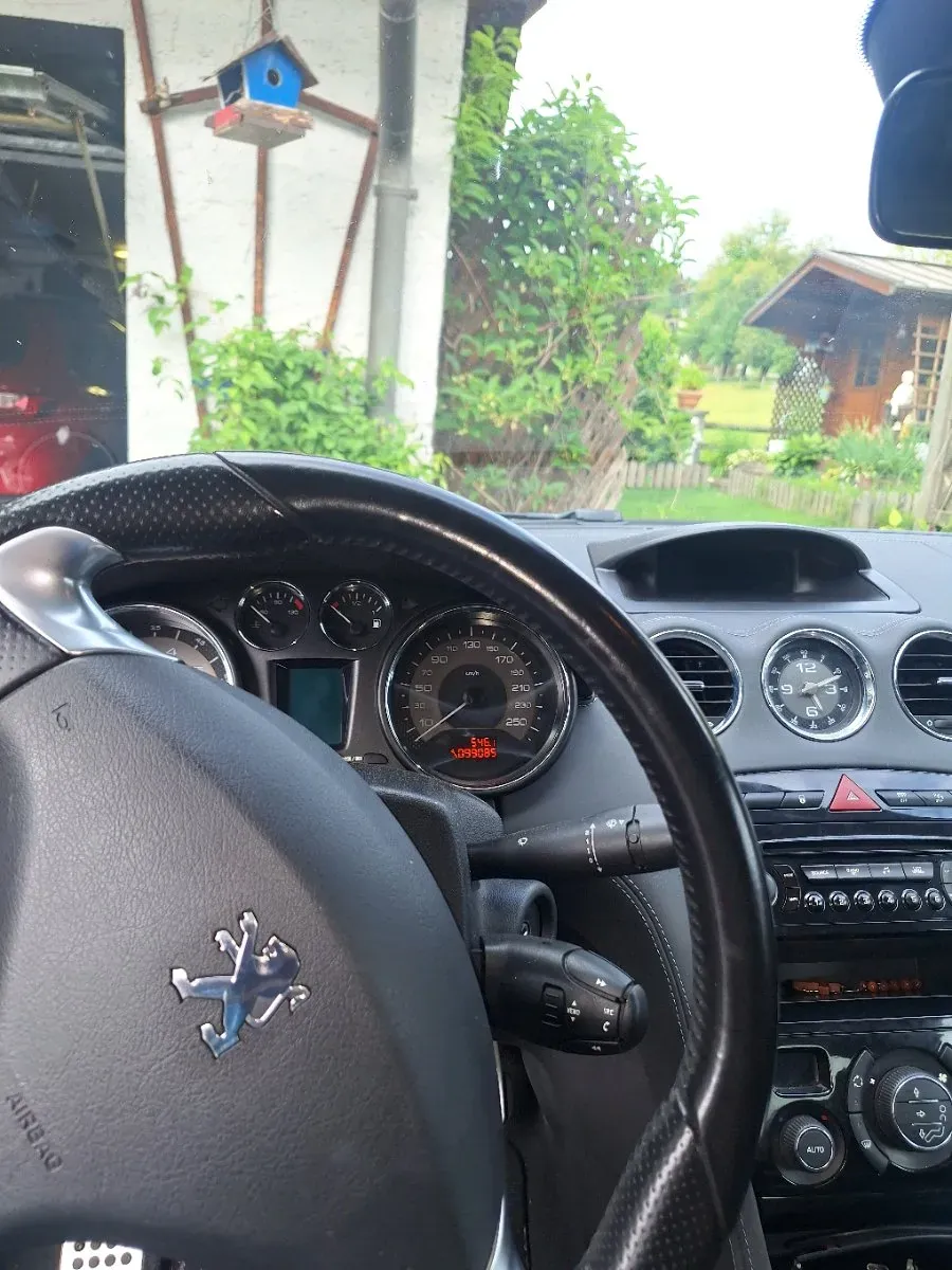 Peugeot Rcz 2010 photo 2