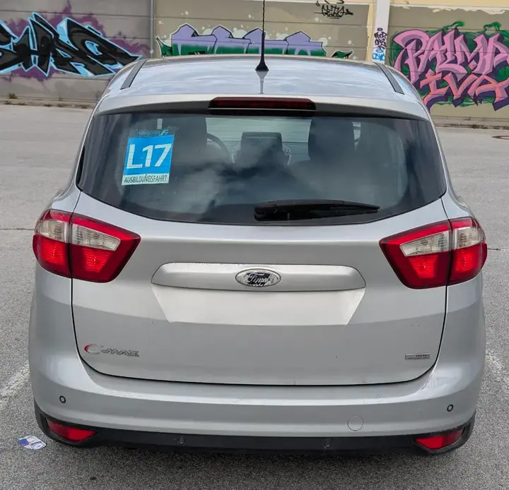Ford C-Max 2013 photo 2