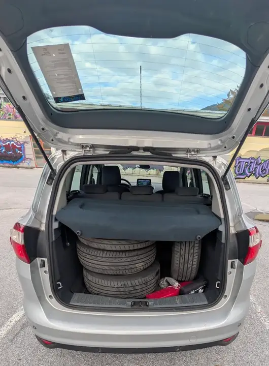 Ford C-Max 2013 photo 3