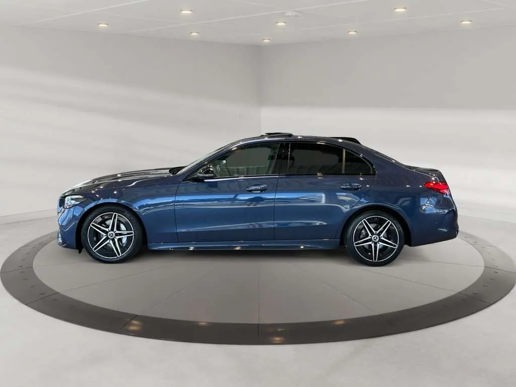 Mercedes-Benz C 200 2023 photo 5