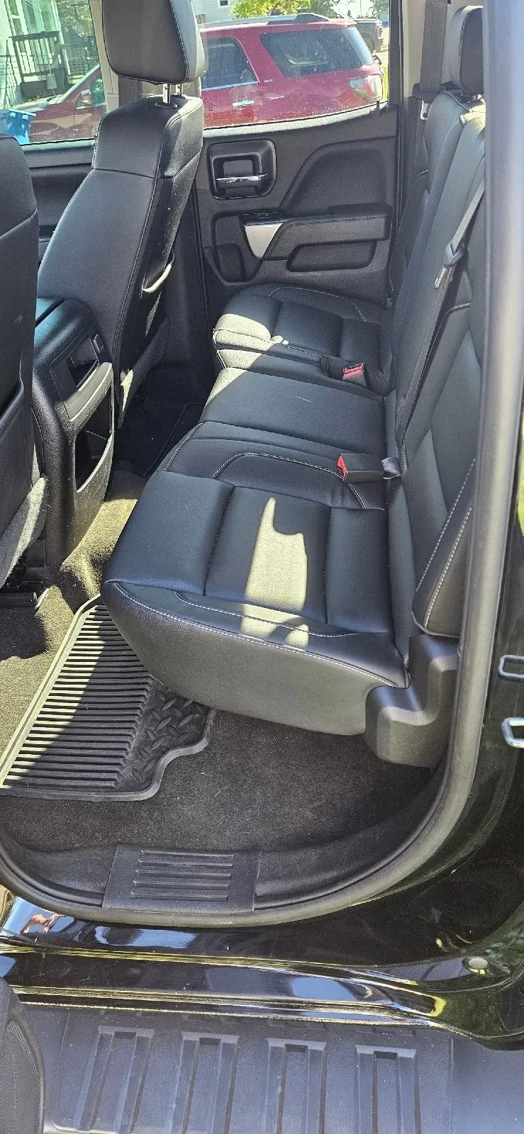 Chevrolet Silverado 1500 2018 photo 2