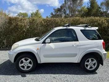 Toyota Rav4 2000 photo 2