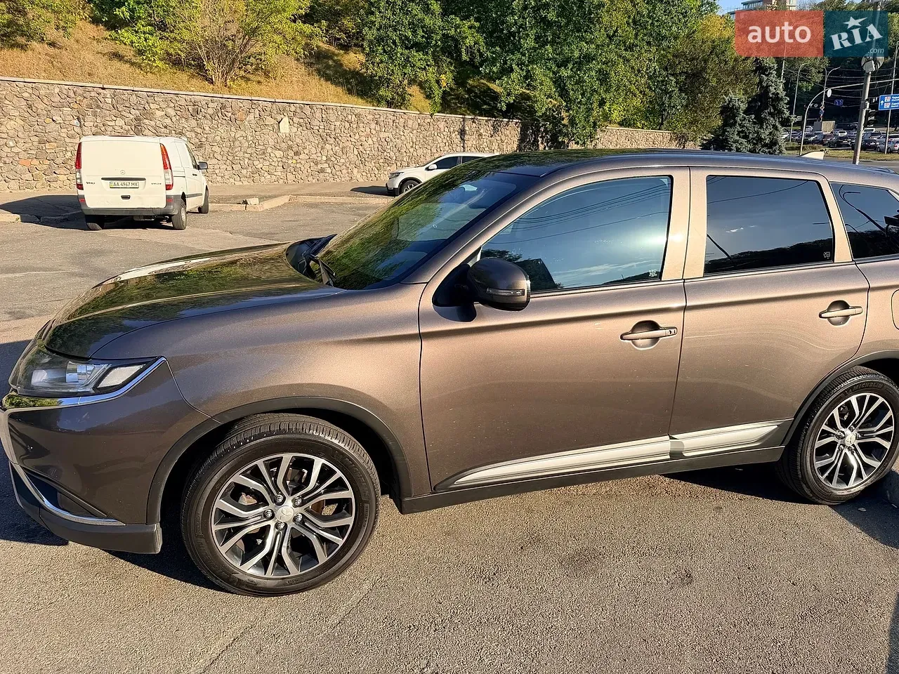 Mitsubishi Outlander