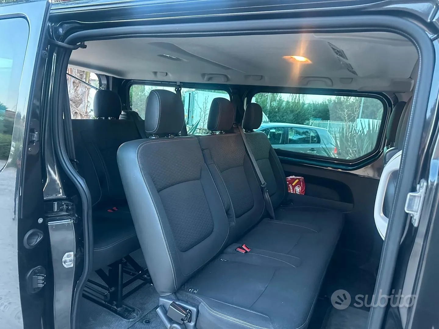 Opel Vivaro 2015 photo 5