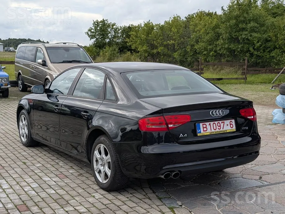 Audi A4 2013 photo 3