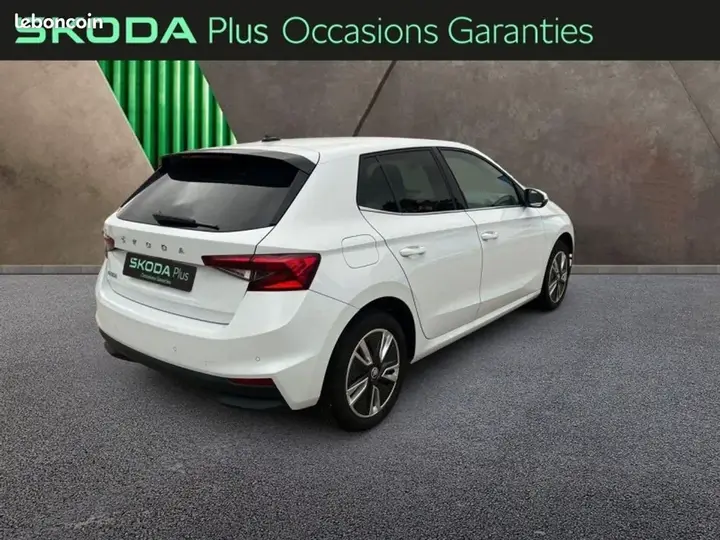 Skoda Fabia 2022 photo 2