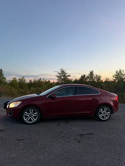 Volvo S60 2011 photo 4