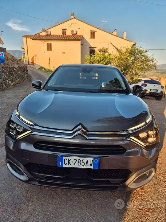 Citroen C4 2022 photo 2